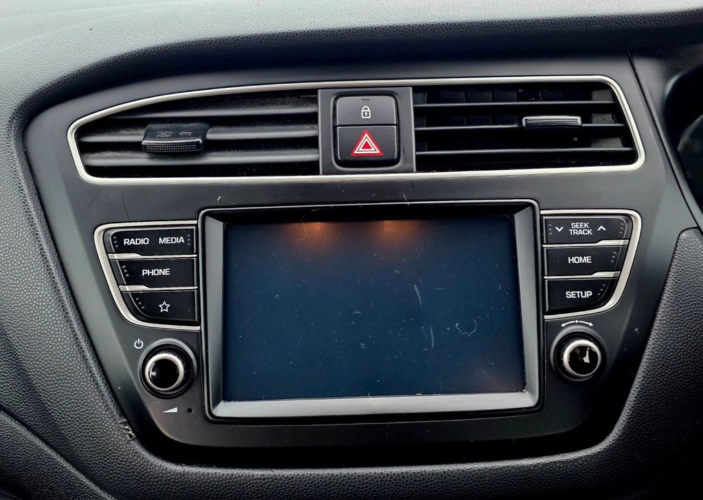 Used Hyundai i20 2018 for sale - 76670621: Photo 26