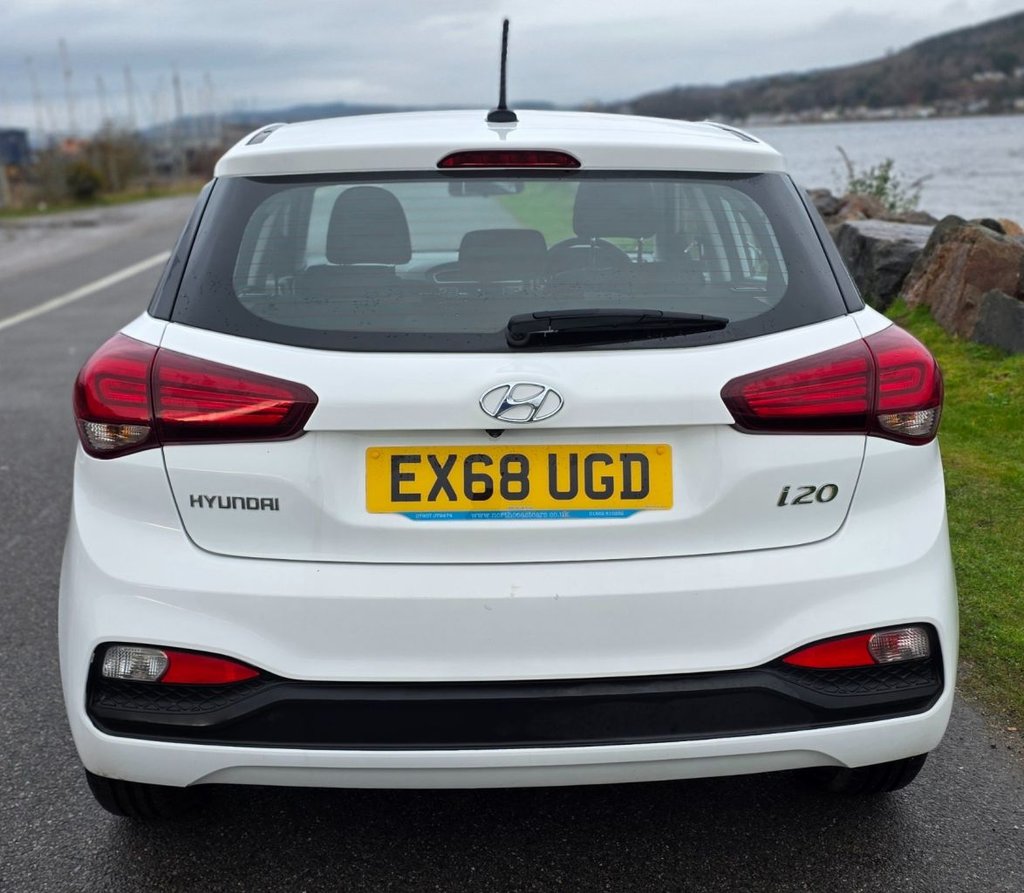 Used Hyundai i20 2018 for sale - 76670621: Photo 9