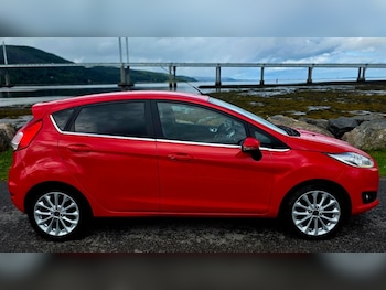 Used Ford Fiesta 2017 for sale - 79300811: Photo