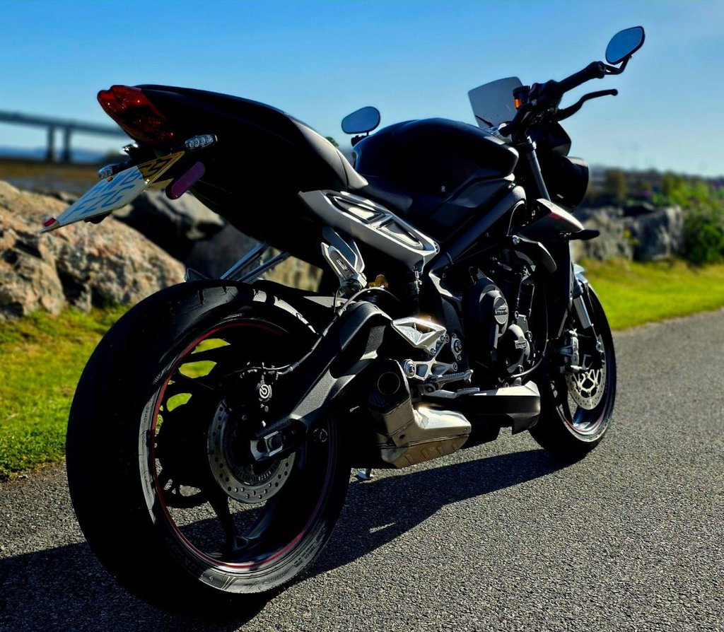 Triumph STREET TRIPLE 765