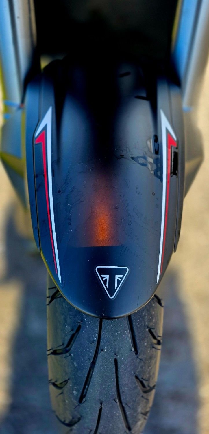 Triumph STREET TRIPLE 765