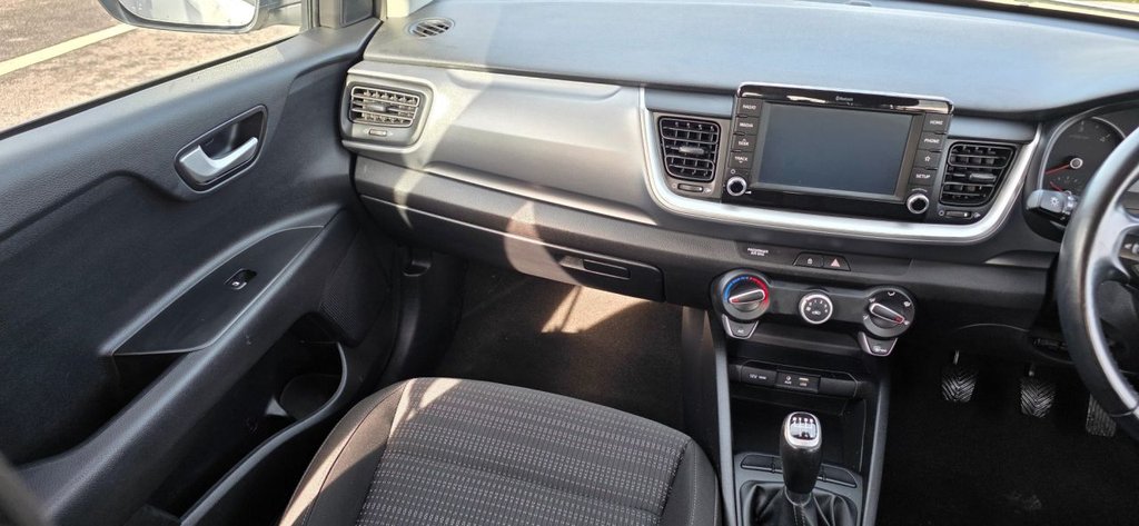 Used Kia Stonic 2017 for sale - 78117429: Photo 13