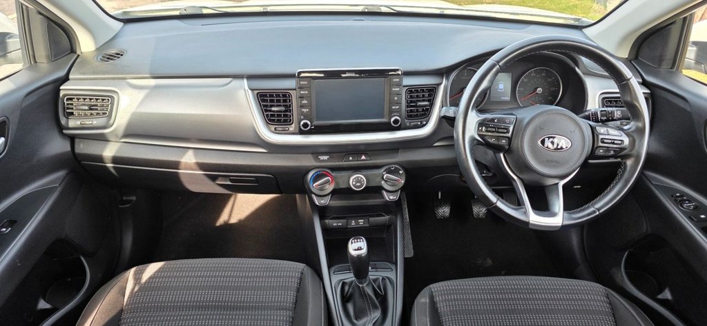 Used Kia Stonic 2017 for sale - 78117429: Photo 14