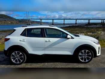 Used Kia Stonic 2017 for sale - 78117429: Photo