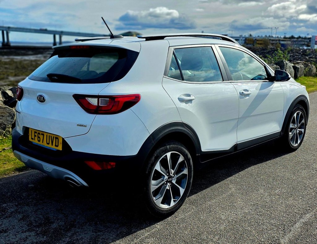 Used Kia Stonic 2017 for sale - 78117429: Photo 4