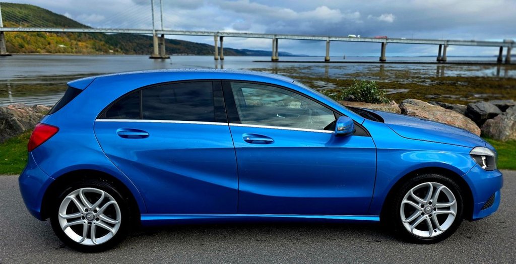 Used Mercedes-Benz A-Class 2013 for sale - 76256453: Photo 2