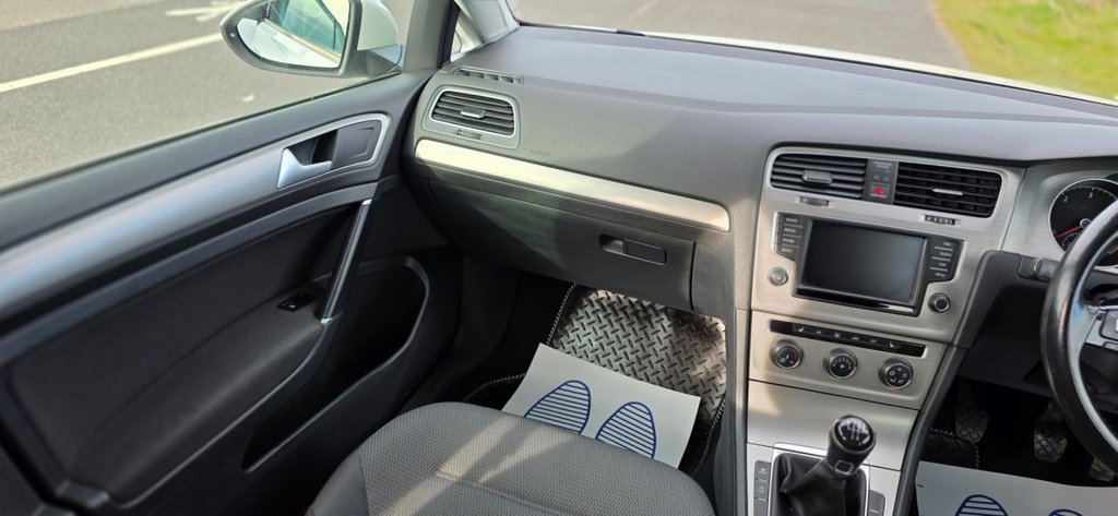 Used Volkswagen Golf 2017 for sale - 77891209: Photo 17