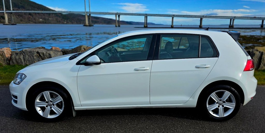 Used Volkswagen Golf 2017 for sale - 77891209: Photo 8