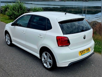 Used Volkswagen Polo 2013 for sale - 78990300: Photo