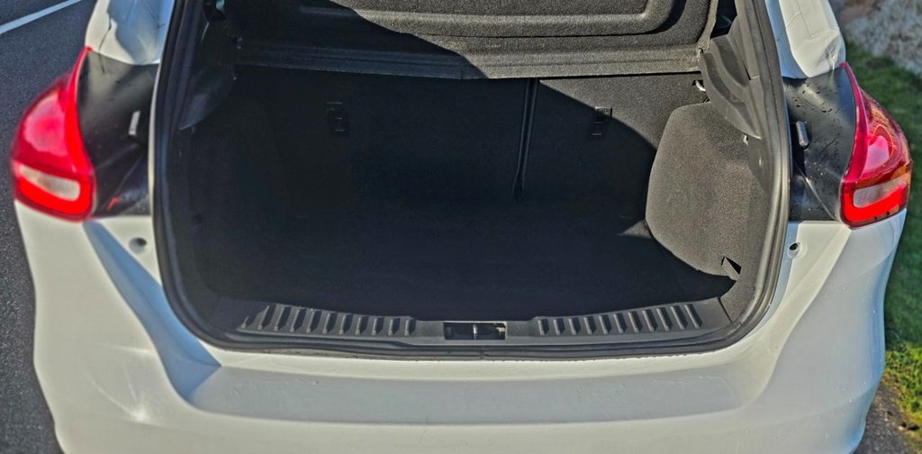 Used Ford Focus 2017 for sale - 76559064: Photo 25