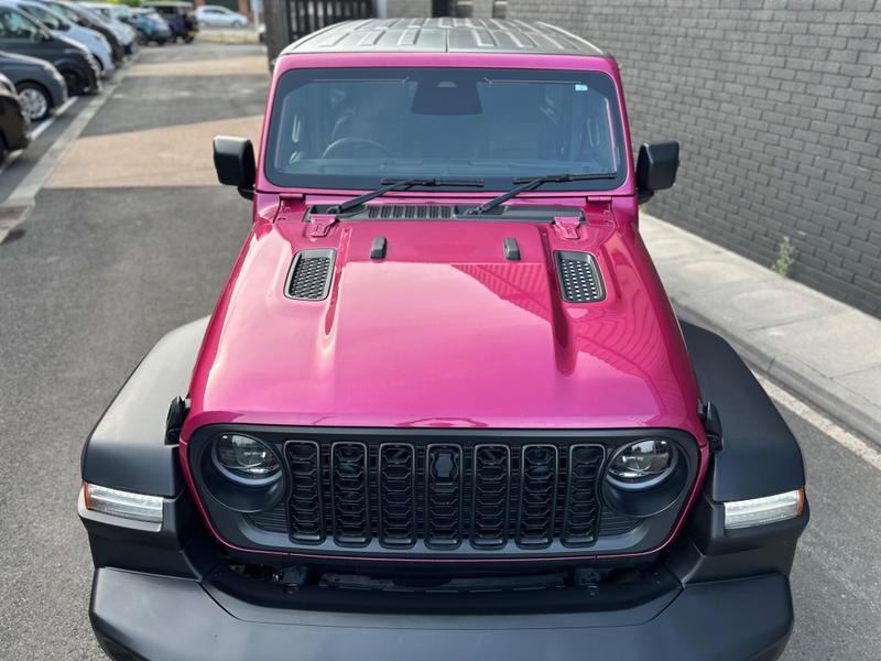 Used Jeep Wrangler 2024 for sale - 76888140: Photo 11