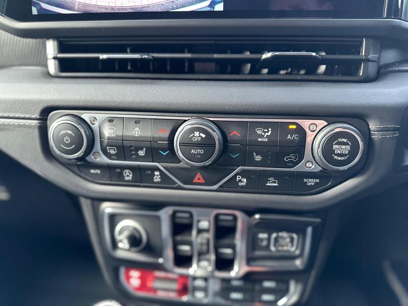 Used Jeep Wrangler 2024 for sale - 76888140: Photo 21