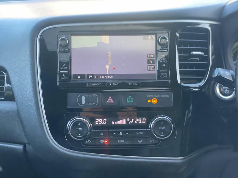 Used Mitsubishi Outlander 2016 for sale - 76931320: Photo 24