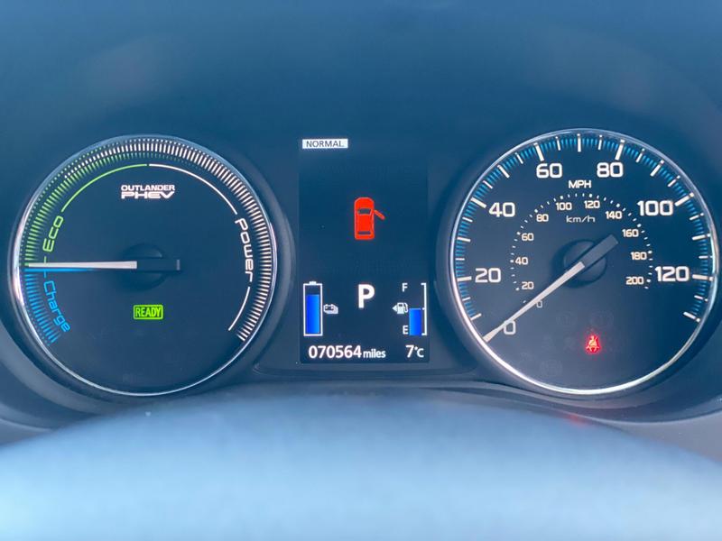 Used Mitsubishi Outlander 2016 for sale - 76931320: Photo 31