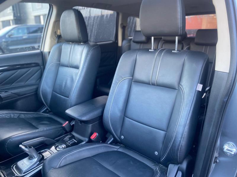 Used Mitsubishi Outlander 2016 for sale - 76931320: Photo 38