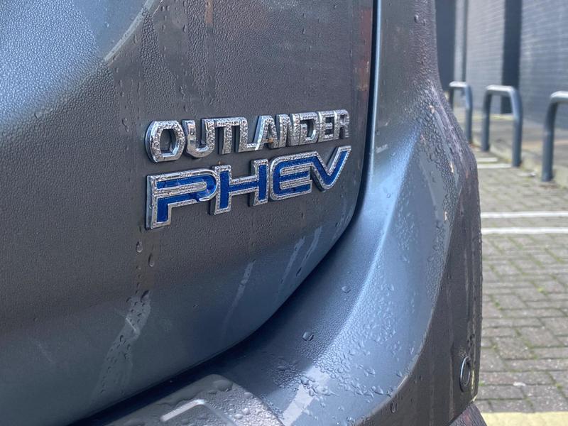 Used Mitsubishi Outlander 2016 for sale - 76931320: Photo 41