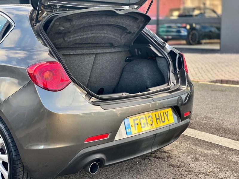 Used Alfa Romeo Giulietta 2013 for sale - 76931376: Photo 34