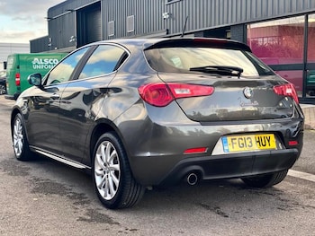 Used Alfa Romeo Giulietta 2013 for sale - 76931376: Photo