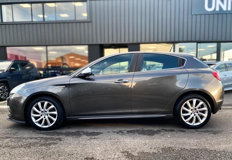 Used Alfa Romeo Giulietta 2013 for sale - 76931376: Photo 6