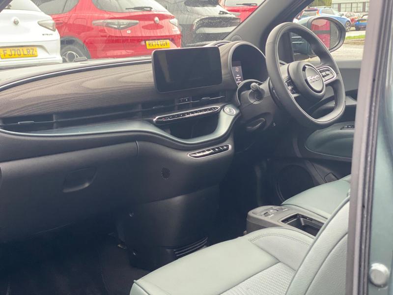 Used Fiat 500e 2025 for sale - 76931227: Photo 13