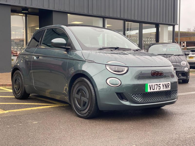 Used Fiat 500e 2025 for sale - 76931227: Photo 5