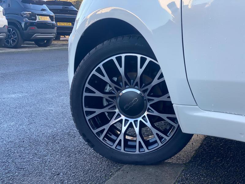 Used Fiat 500C 2024 for sale - 76931189: Photo 21