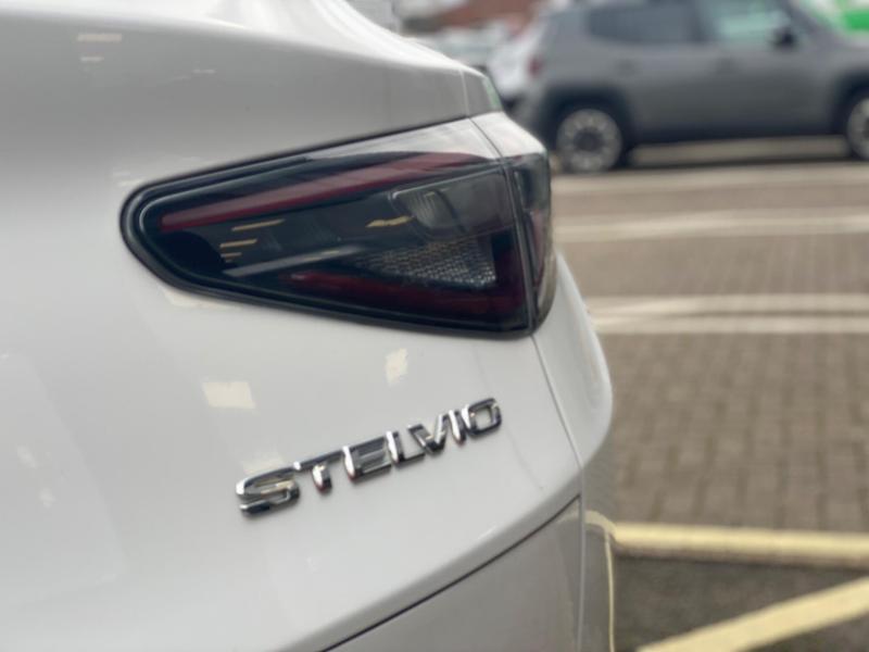 Used Alfa Romeo Stelvio 2025 for sale - 77152217: Photo 7