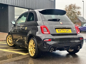 Used Abarth 695 2024 for sale - 77006150: Photo