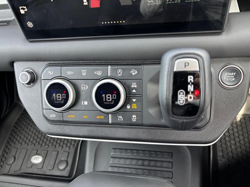 Used Land Rover Defender 2024 for sale - 76888142: Photo 13