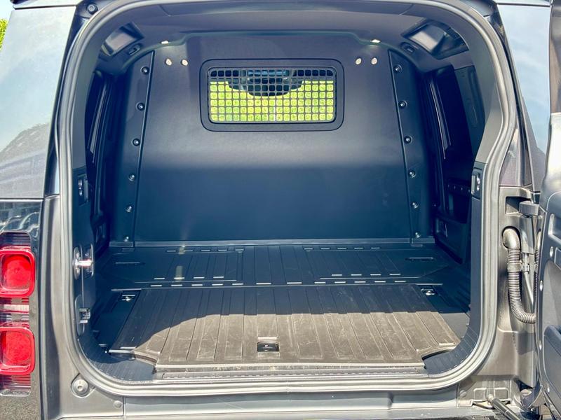 Used Land Rover Defender 2024 for sale - 76888142: Photo 24