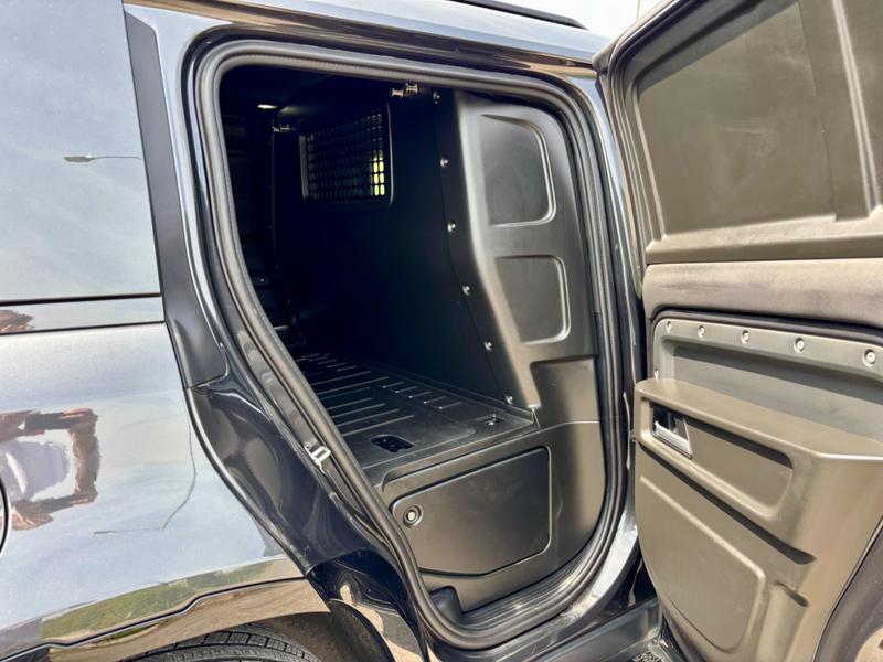 Used Land Rover Defender 2024 for sale - 76888142: Photo 29