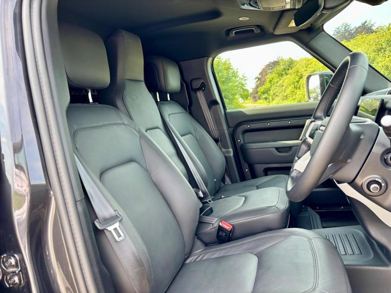 Used Land Rover Defender 2024 for sale - 76888142: Photo 40