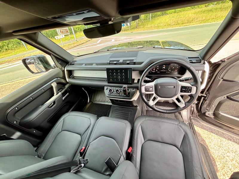 Used Land Rover Defender 2024 for sale - 76888142: Photo 41