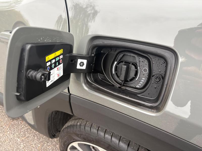 Used Jeep Renegade 2023 for sale - 77971253: Photo 16