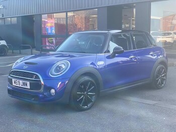 Used MINI Hatch 2019 for sale - 77638857: Photo