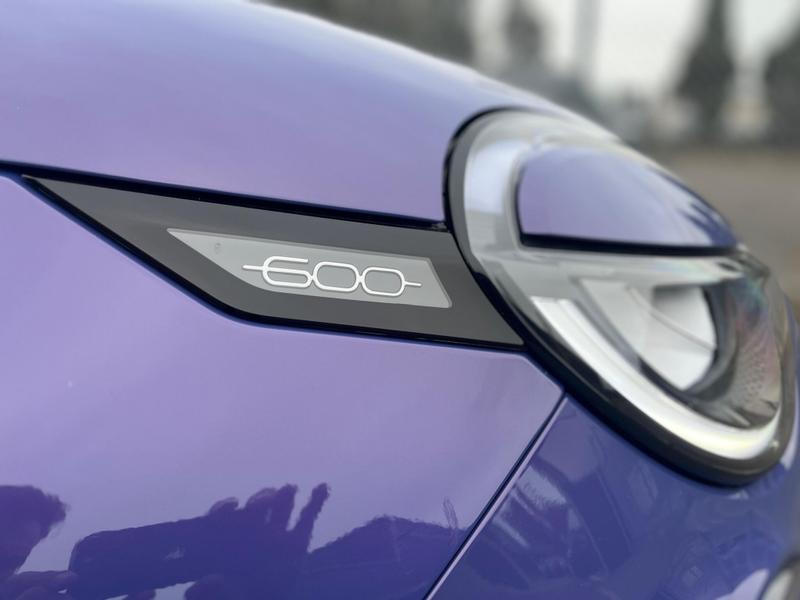 Used Abarth 600e 2025 for sale - 76888069: Photo 18