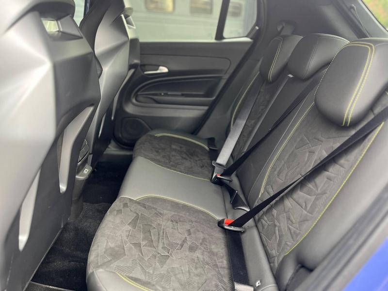 Used Abarth 600e 2025 for sale - 76888069: Photo 9