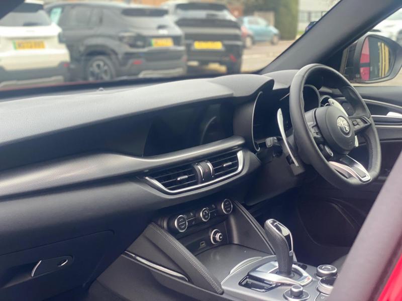 Used Alfa Romeo Stelvio 2024 for sale - 77006118: Photo 12