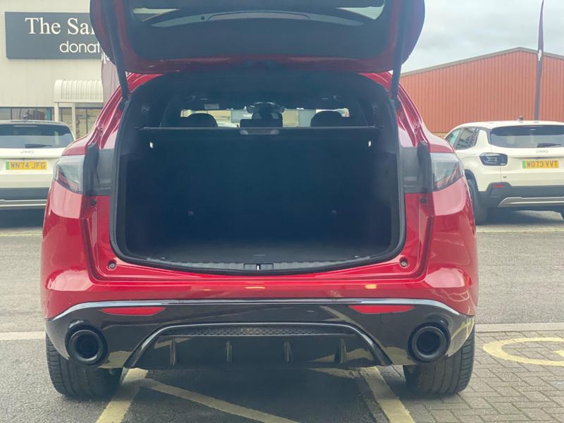 Used Alfa Romeo Stelvio 2024 for sale - 77006118: Photo 38