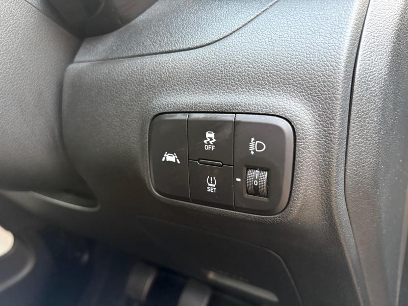 Used Hyundai i10 2022 for sale - 77729518: Photo 25