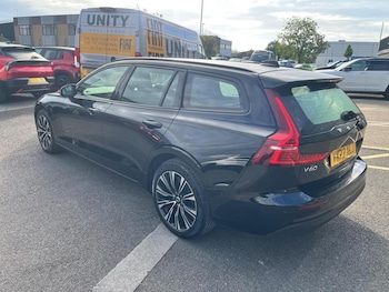 Used Volvo V60 2022 for sale - 78552345: Photo