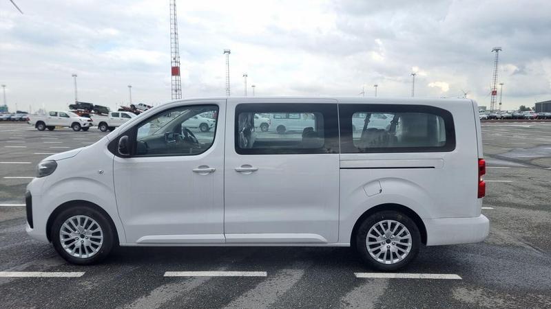 Used Peugeot Traveller for sale - 78117234: Photo 3