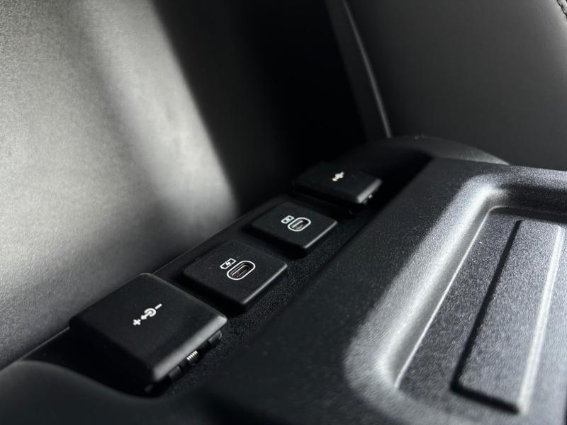 Used Land Rover Defender 110 2024 for sale - 78025679: Photo 14