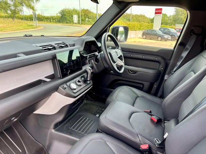 Used Land Rover Defender 110 2024 for sale - 78025679: Photo 9