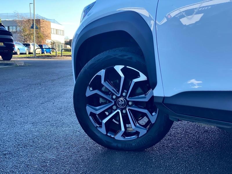 Used Toyota Yaris Cross 2022 for sale - 76888150: Photo 17