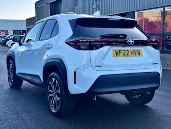 Used Toyota Yaris Cross 2022 for sale - 76888150: Photo