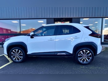 Used Toyota Yaris Cross 2022 for sale - 76888150: Photo