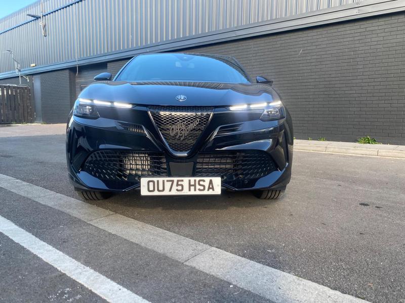 Used Alfa Romeo Junior 2025 for sale - 76888053: Photo 2