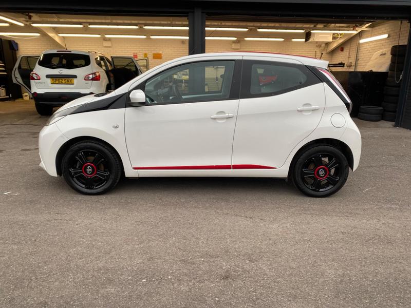 Used Toyota AYGO 2014 for sale - 77204958: Photo 5