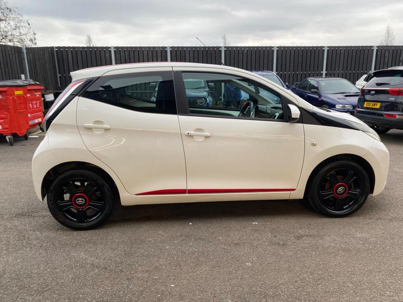 Used Toyota AYGO 2014 for sale - 77204958: Photo 7